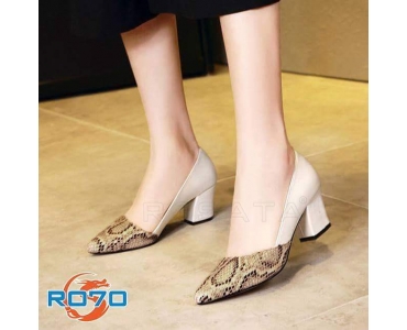 Giày đế vuông da rắn